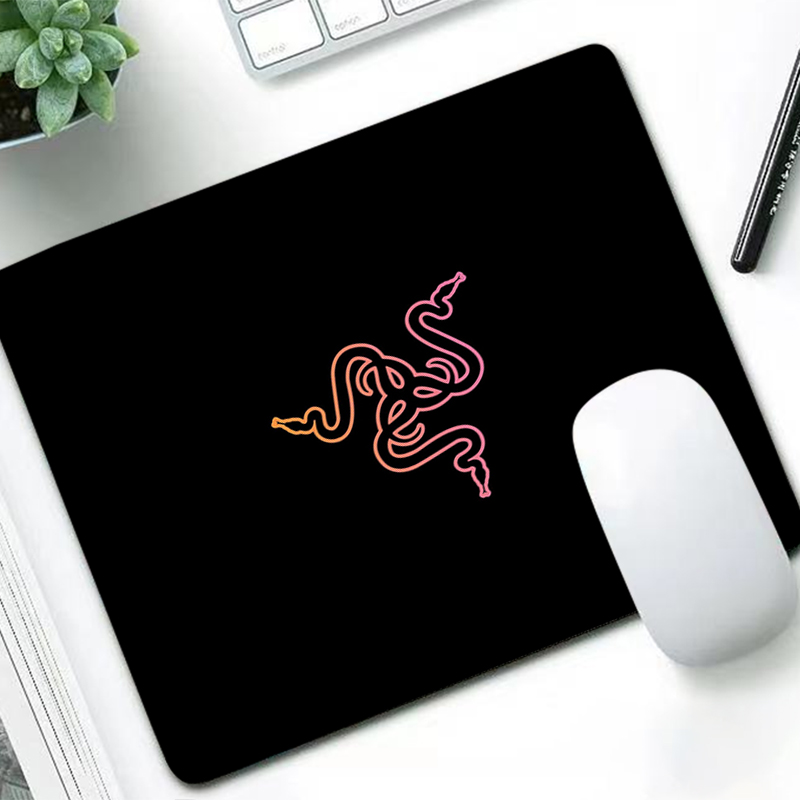 Razer Tappetino per mouse di l - Laptop Accessories And Gadgets recensione e prezzo